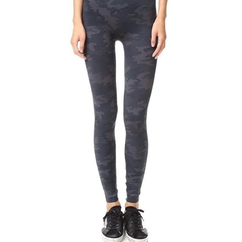 Spanx Womens Small Look At Me Now Seamless Leggings Black Camo FL3515 New NWT